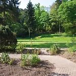 Luisenpark ホテル 3*