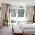 Hotel Luisenpark 3*