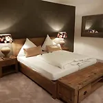 Luisenpark 3*