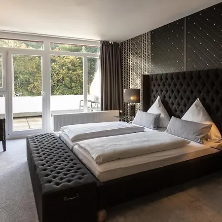 Luisenpark Hotel 3*