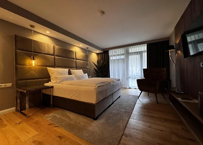 Luisenpark מלון 3*