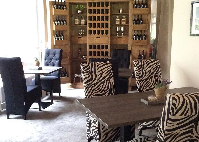 מלון Luisenpark 3*