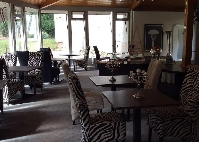 Luisenpark מלון באד ברגזברן