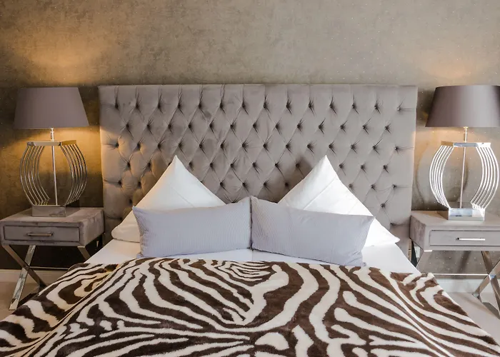 מלון Luisenpark 3*